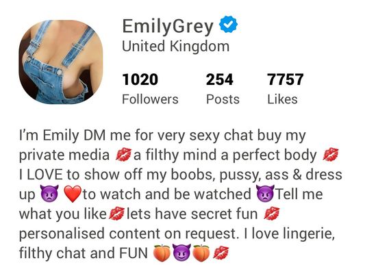 EmilyGrey creator from 4fans platform and her profile description